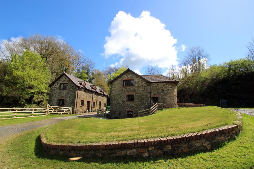 David'S Organic Farm Wales Villa Llanfallteg Room photo