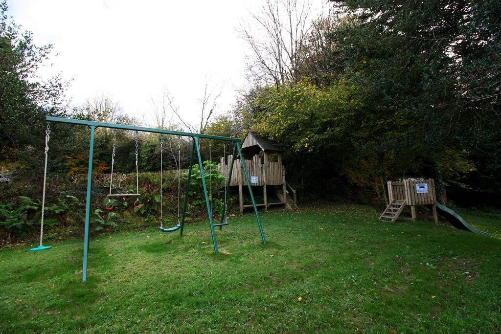 David'S Organic Farm Wales Villa Llanfallteg Room photo